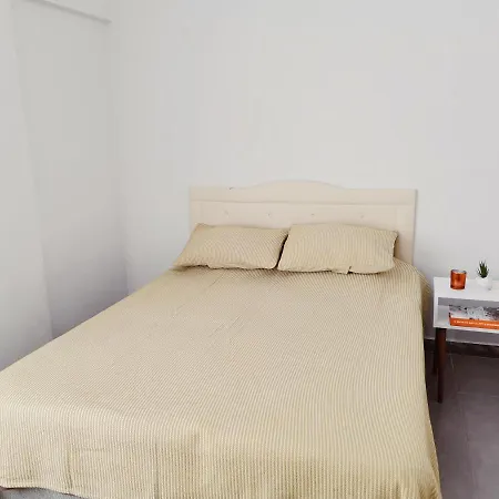 Central Location , Modern Family , Near Sea